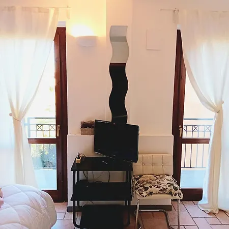 לינה וארוחת בוקר La Delice דלמינה