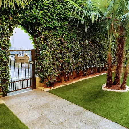 La Delice לינה וארוחת בוקר 3*